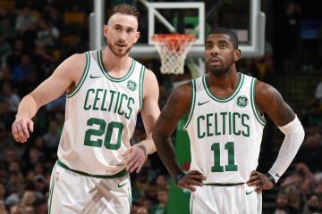 开云体育入口-绝境爆发！霍勒迪擒篮网，上海队稳如磐石