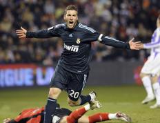 开云体育app-神话再临，当库尔图瓦戴上阿喀琉斯之盾—记一场颠覆命运的逆转