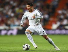 开云体育官方网站-逆转基因，当C罗的坚毅遇见梁靖崑的怒吼，解码体育场上的冰火同源