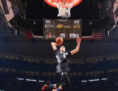 开云体育下载-当东方控卫之魂点燃南海岸，高诗岩，热火完胜雄鹿的那一场绝对例外