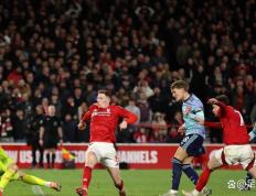 开云APP-阿森纳客场不敌对手，遗憾失利留下困境