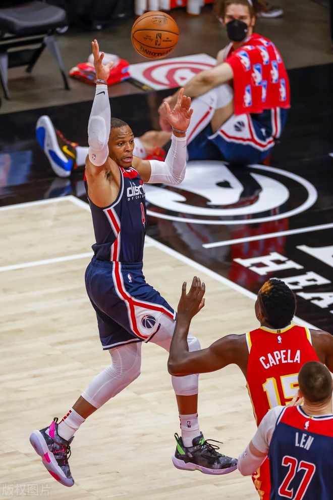 开云体育登录-包含老鹰主场大胜篮网，杨宕豪取32分的词条