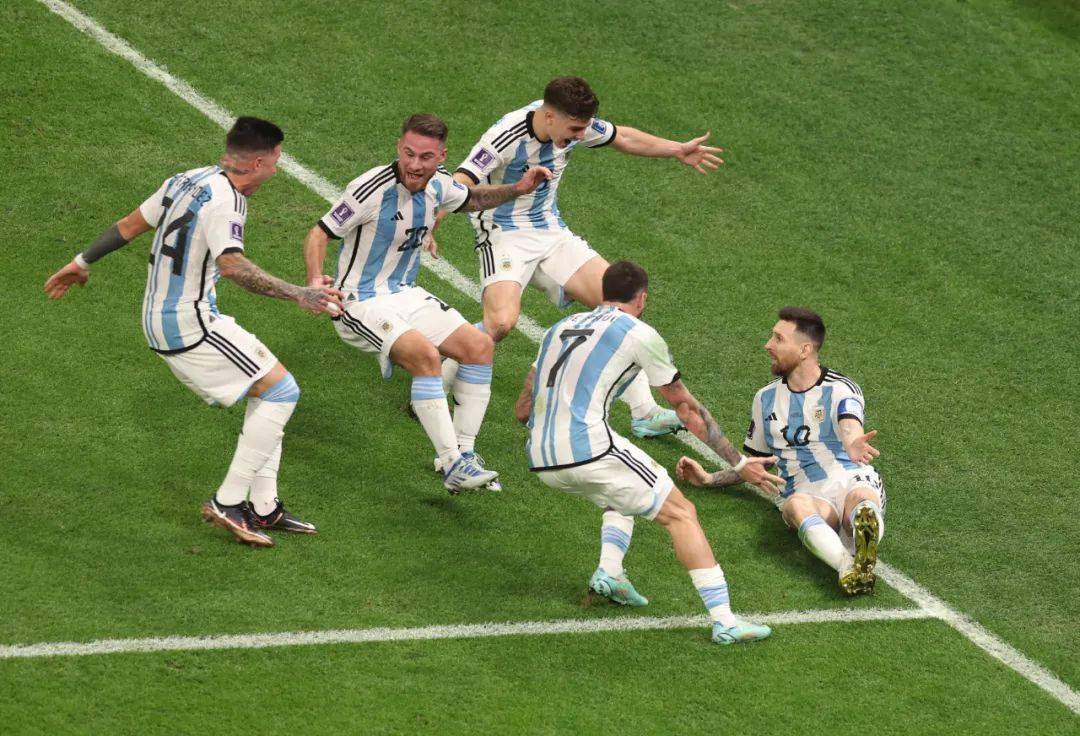 开云体育下载-夺冠大战：强队争奋斗一决高下