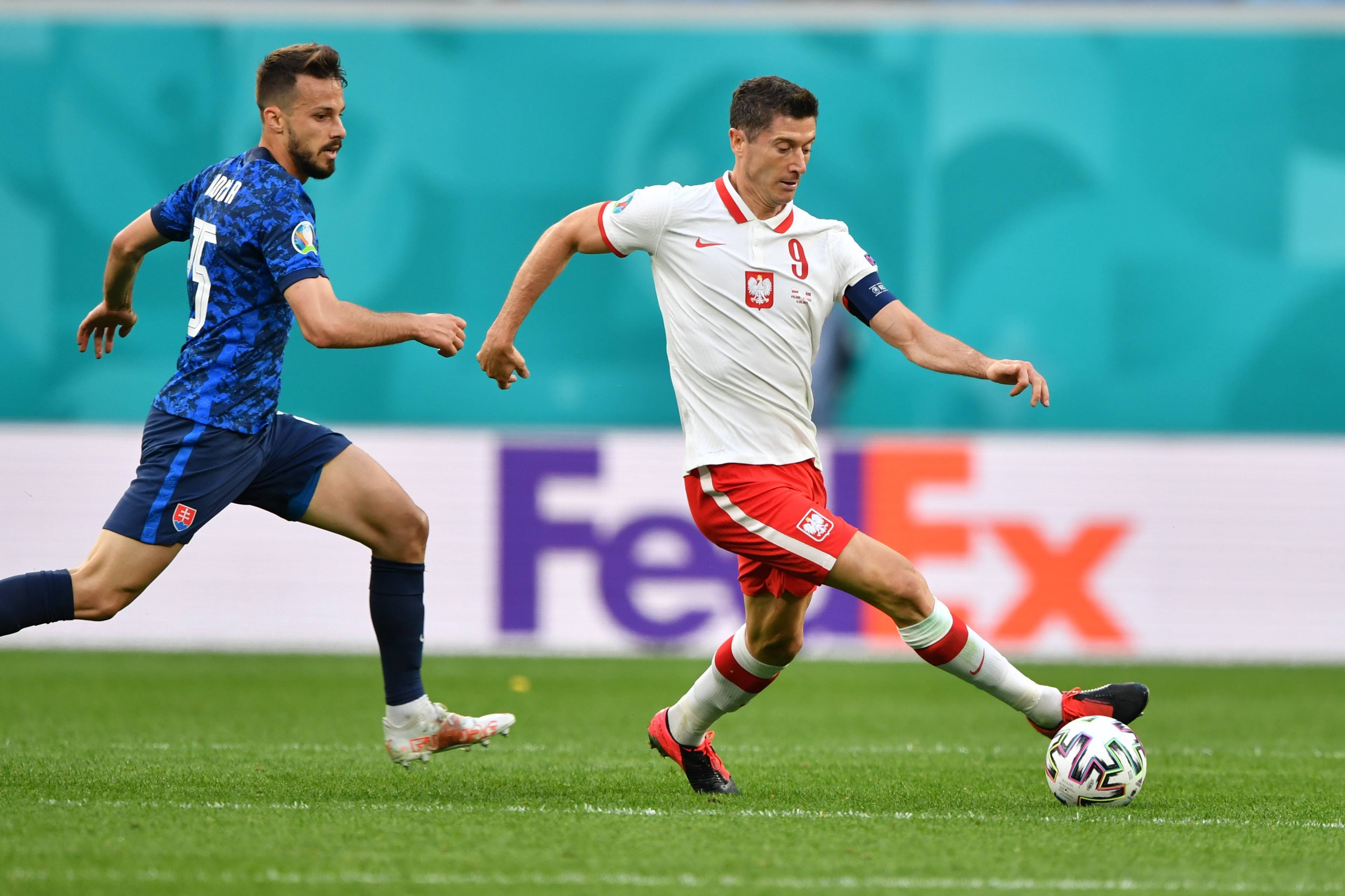 开云APP-芬兰取得胜利,外界称赞战术布阵